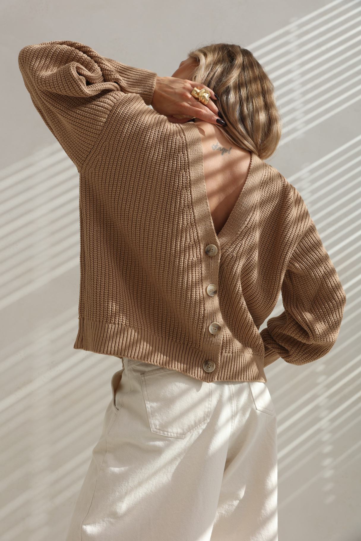 Sweter MÁRLEN Kamel