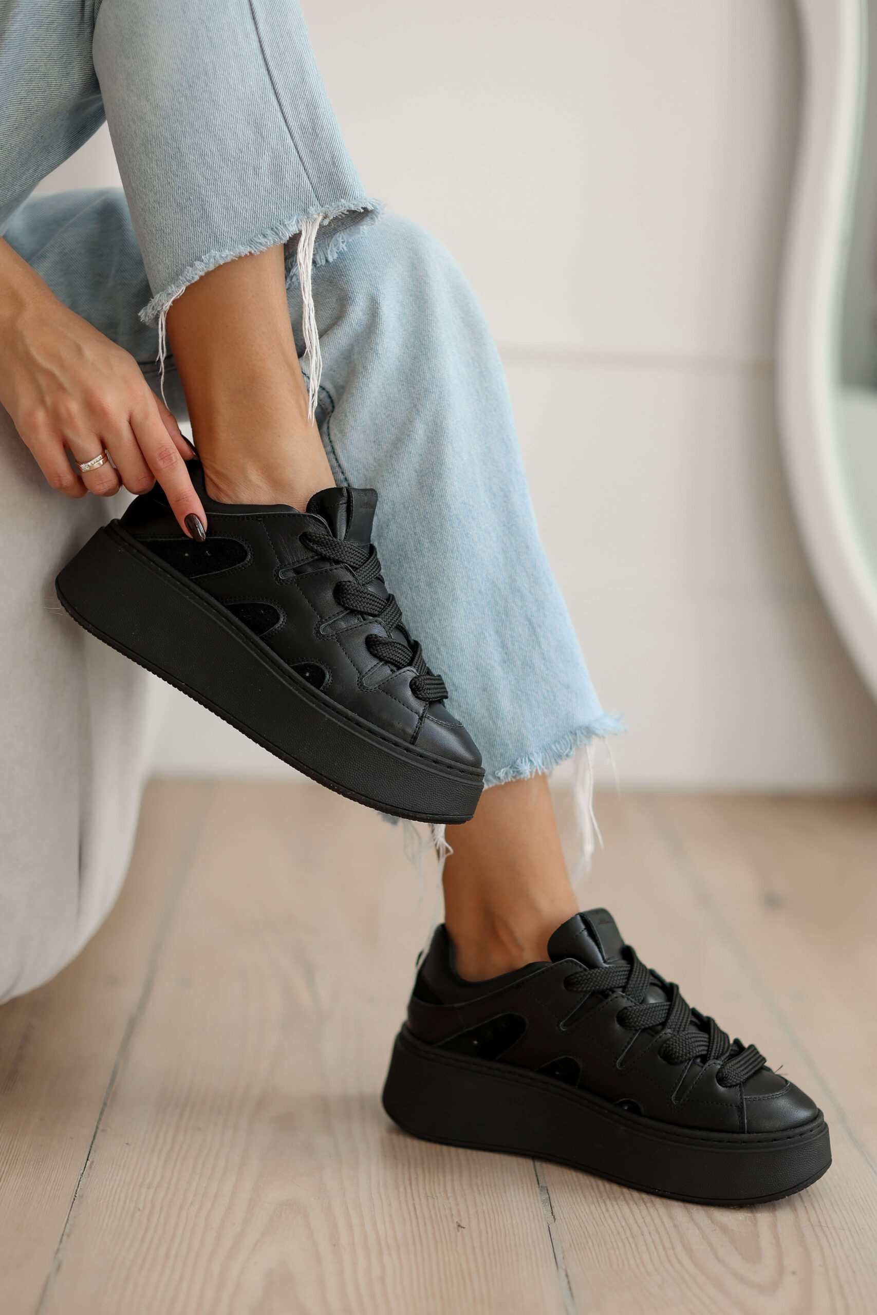 Buty ARIANA Czarne