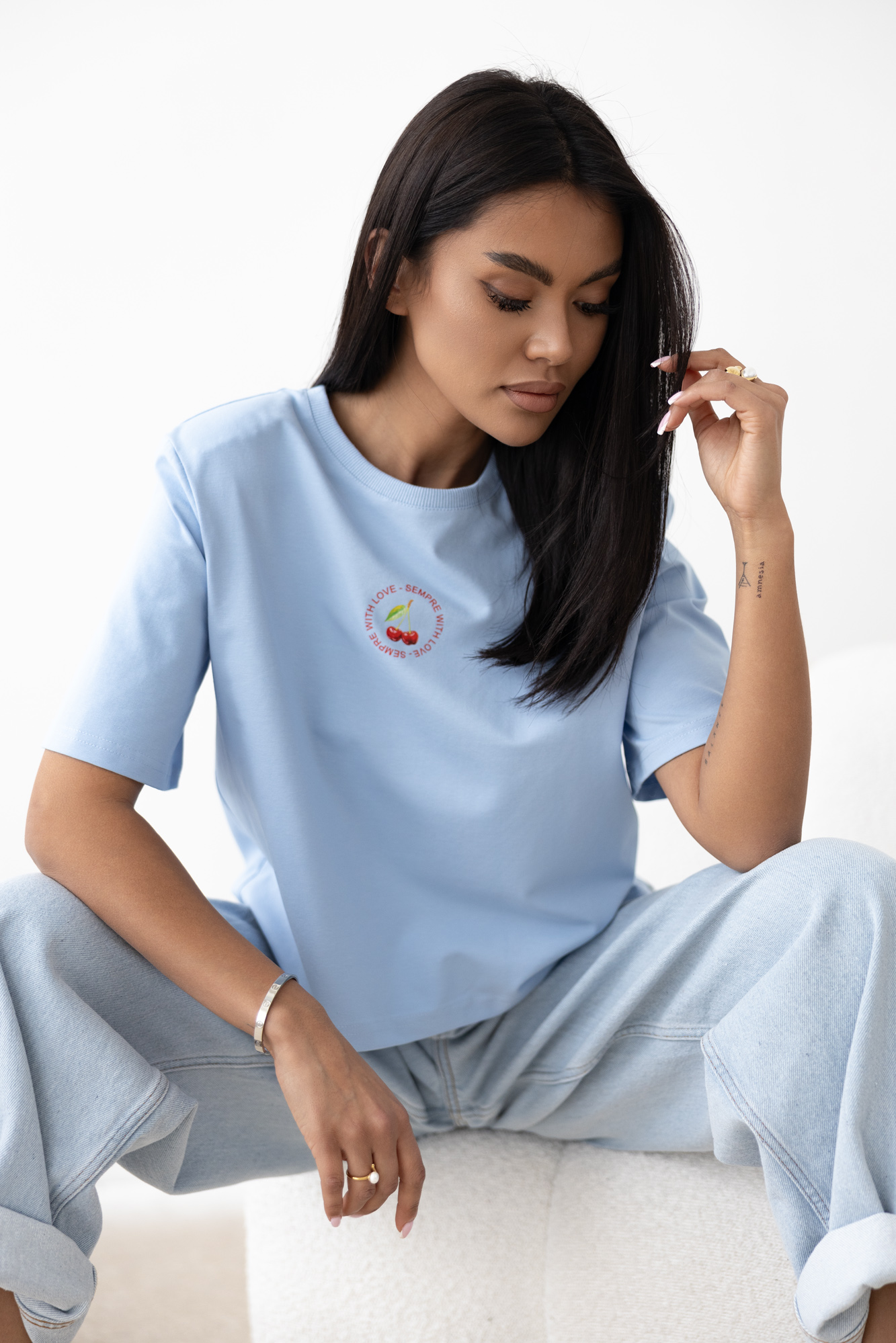 T-shirt LEA Niebieski z wiśnią