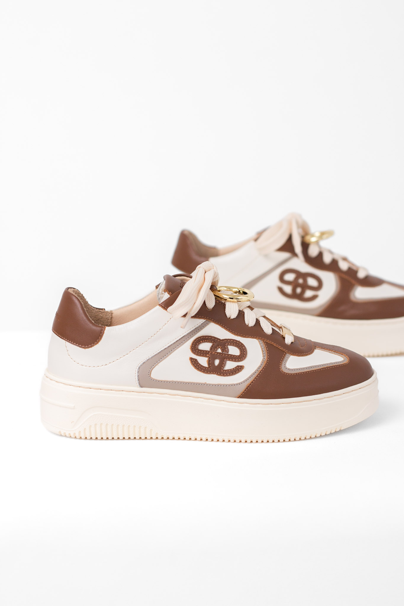 b87700a7439a51febb701135ad7e8192