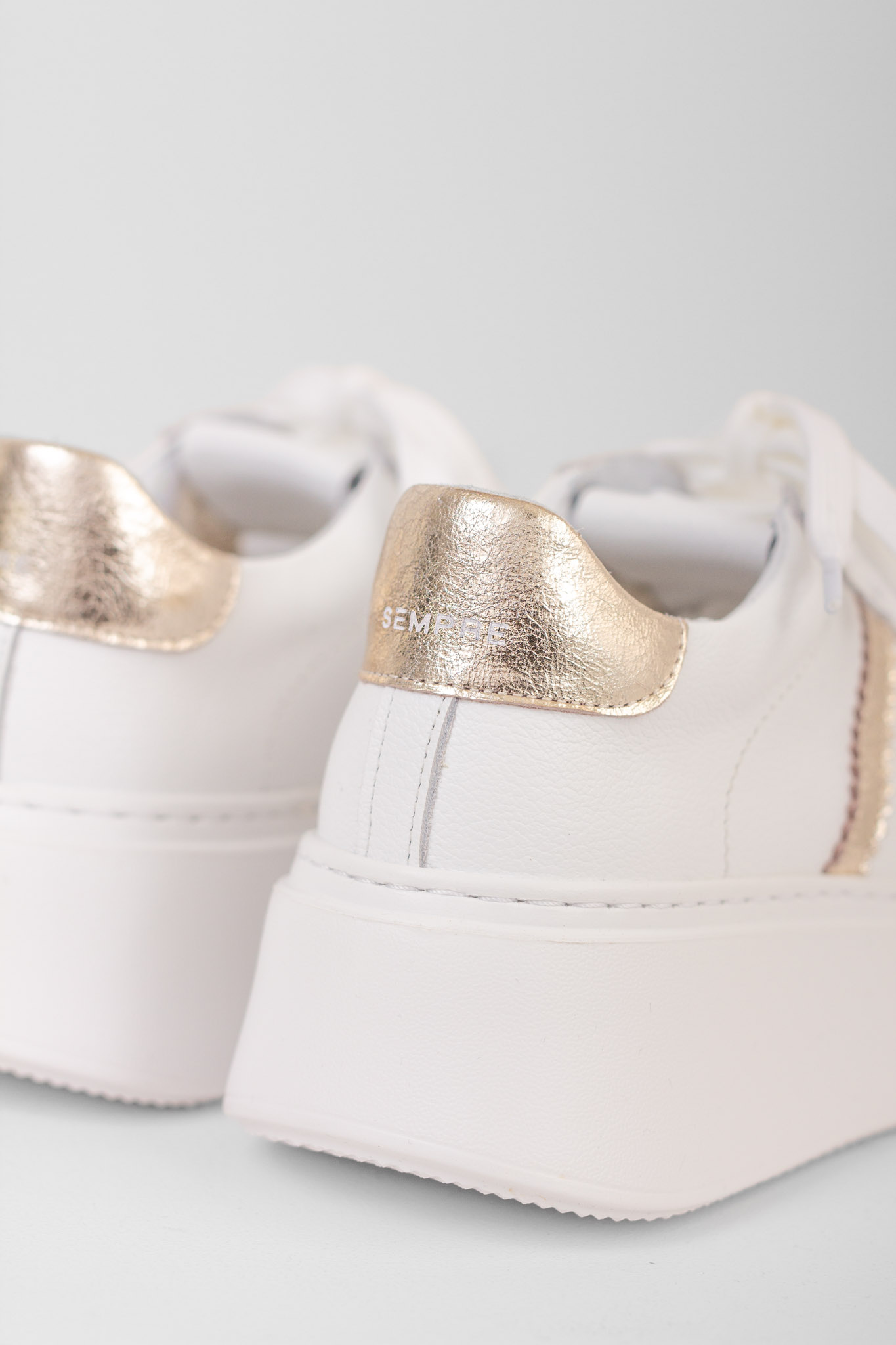 b860c295a7d4d265373cb944cb853493