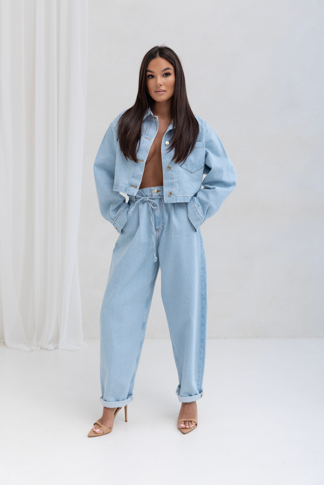 b7031fb4ee9ed3e9fd2b943e7842116a