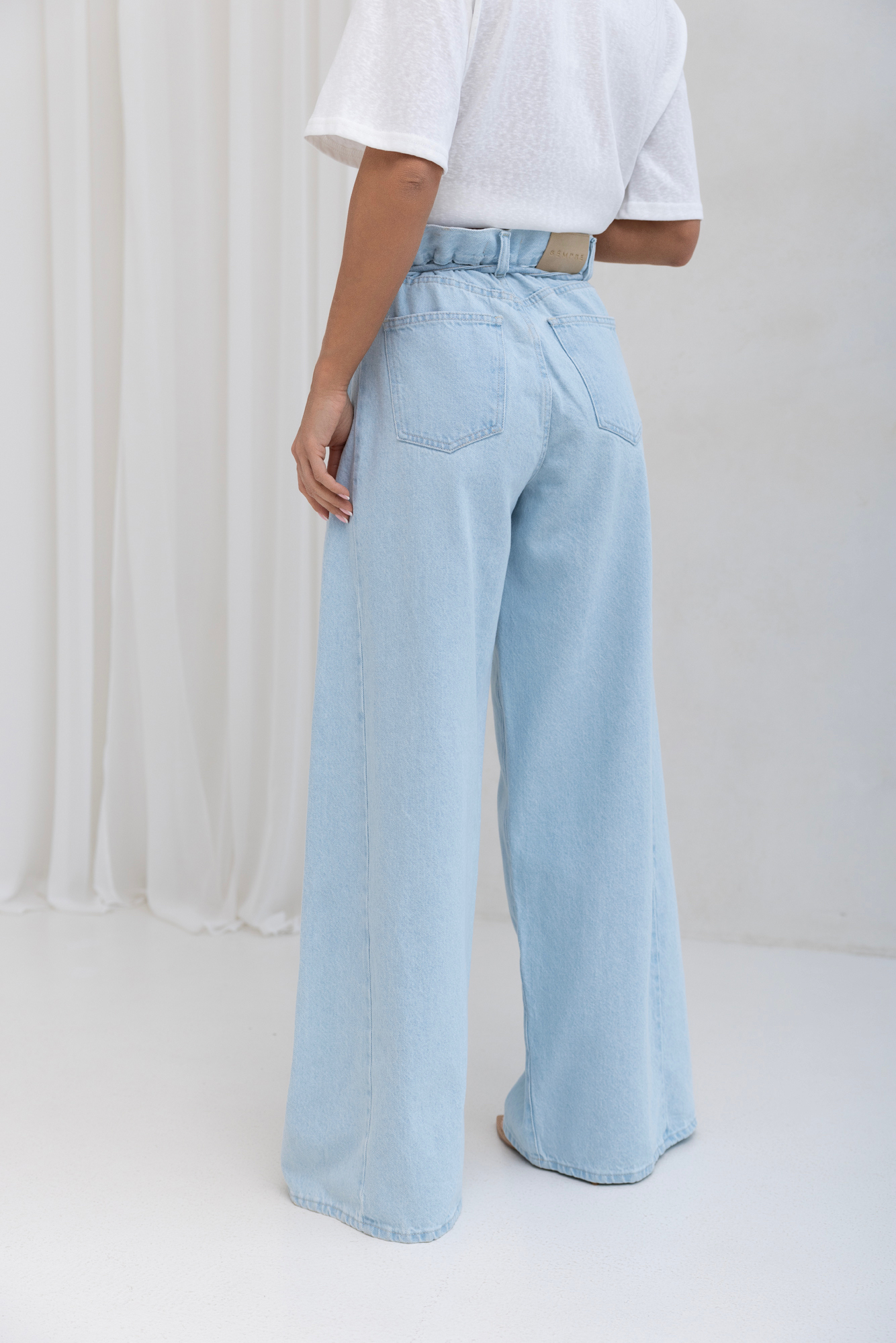 8bd49046bb16a30c4bad79e94ca489d3