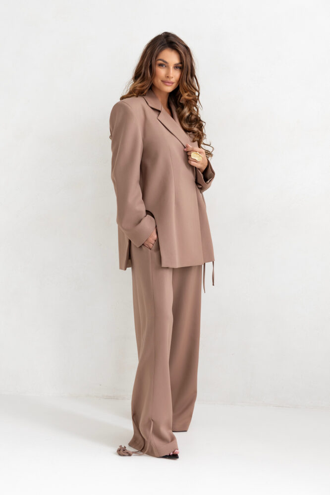 LINE suit Beige