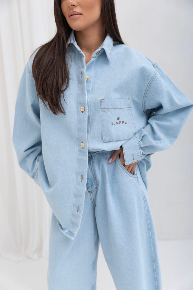 JEANS Baby blue shirt
