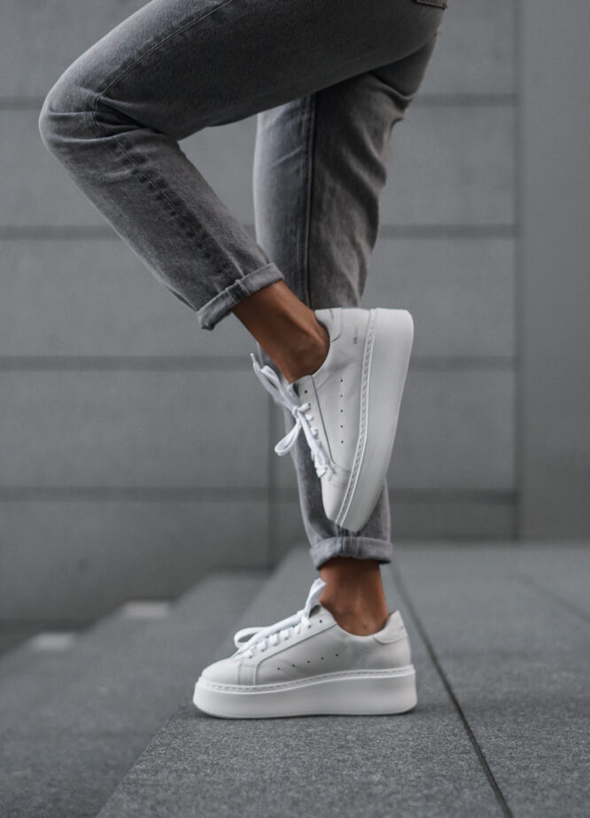 LUNA Shoes White