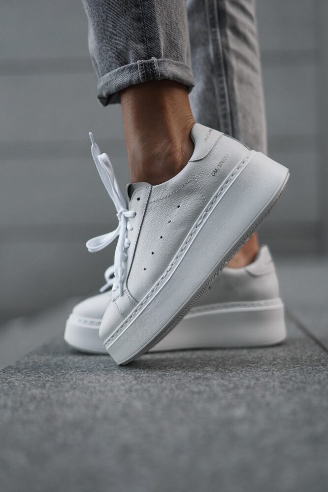LUNA Shoes White