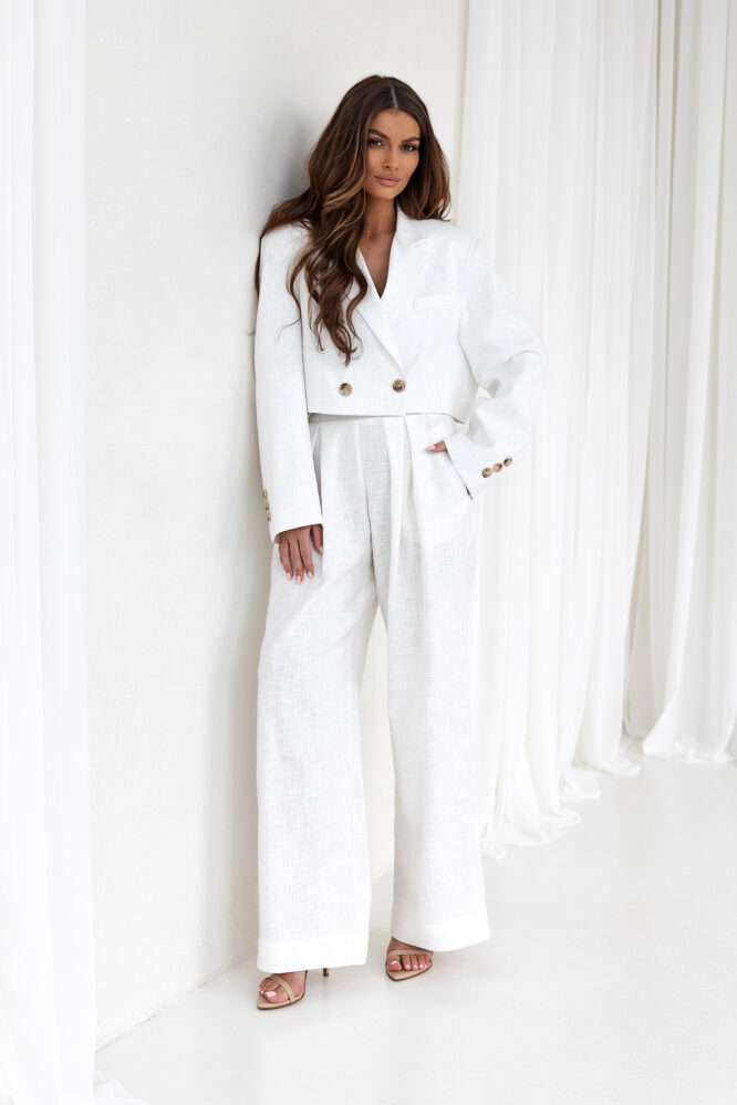 Suit NATURAL White
