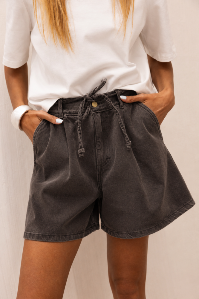 Szorty JEANS MILA Czekoladowe