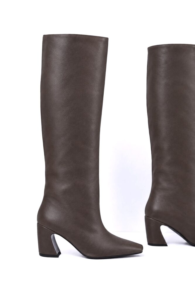 Boots TOMZI Brown face